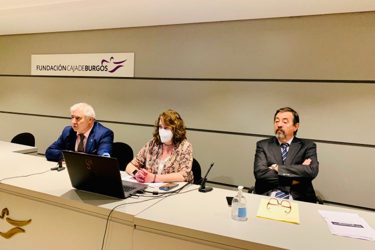 Presentación en la Delegación Colegial de Burgos del nuevo procedimiento, a través de la NUBE para la revisión y validación de trámites que se puedan imprimir en la citada Delegación gA de Burgos