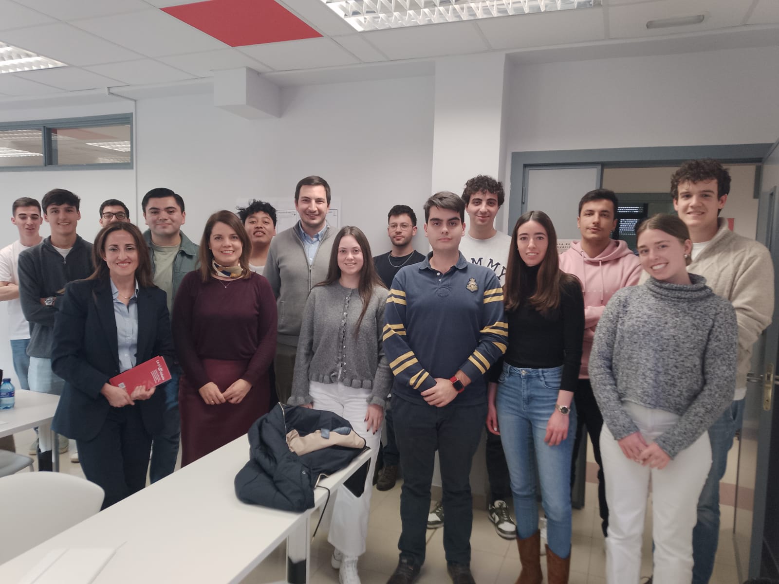 Ponencia salidas profesionales en la Universidad Europea Miguel de Cervantes de Valladolid